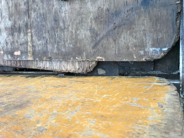 いすゞエルフ平ボディ小型（2t・3t）[写真18]