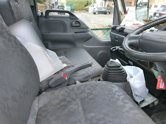 いすゞエルフ平ボディ小型（2t・3t）[写真26]