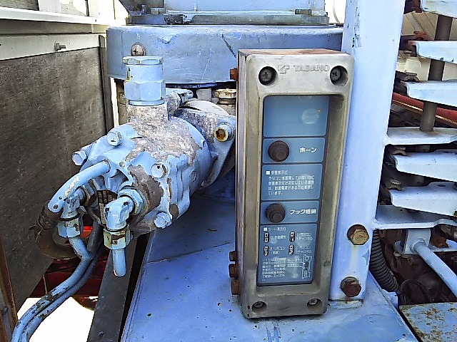 いすゞエルフクレーン4段小型（2t・3t）[写真15]