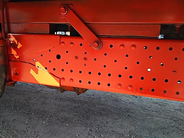 いすゞエルフクレーン4段小型（2t・3t）[写真31]