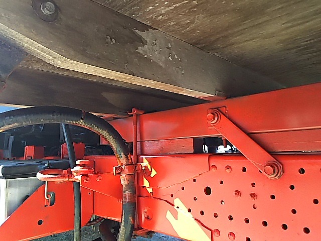 いすゞエルフクレーン4段小型（2t・3t）[写真32]