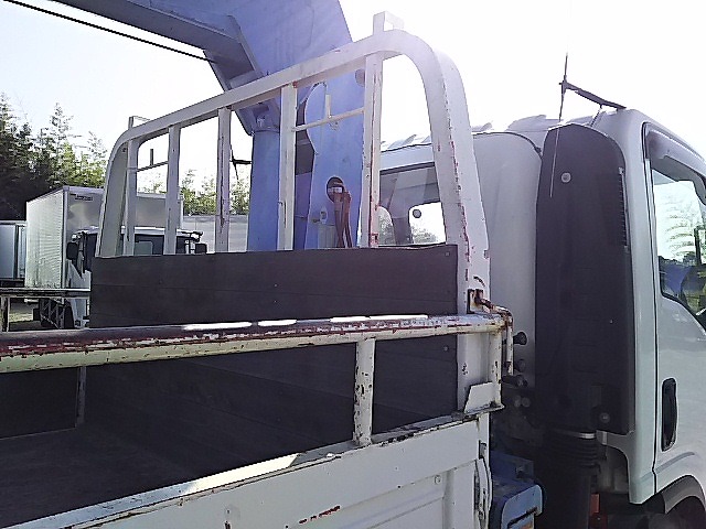 いすゞエルフクレーン4段小型（2t・3t）[写真08]