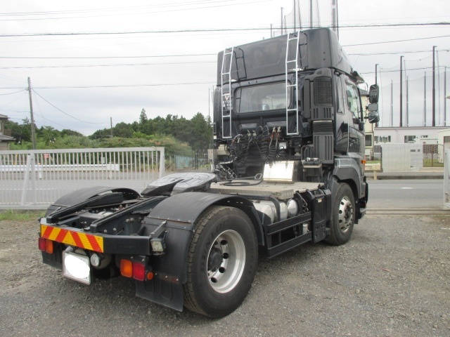 日野プロフィアトレーラーヘッド（トラクターヘッド）大型（10t）[写真14]