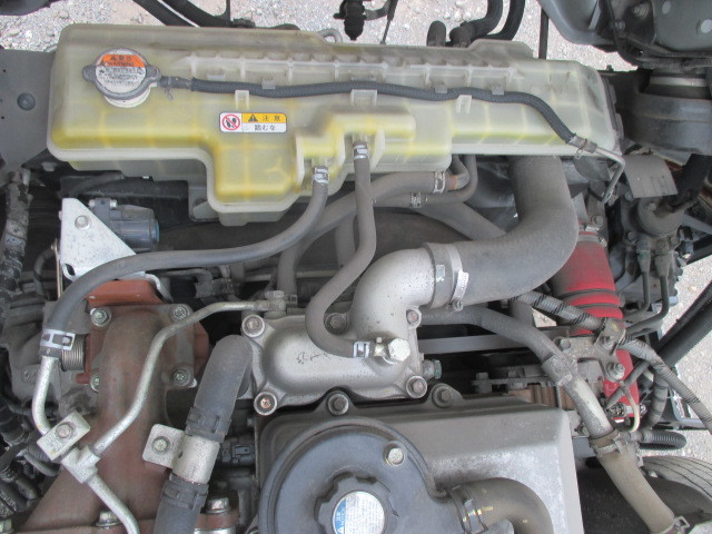 日野プロフィアトレーラーヘッド（トラクターヘッド）大型（10t）[写真21]