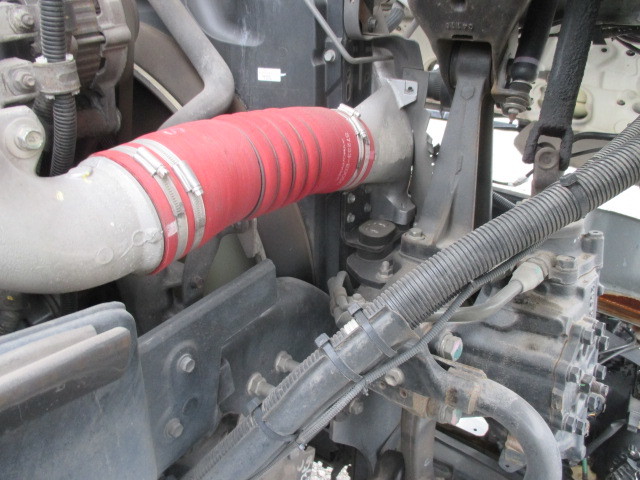 日野プロフィアトレーラーヘッド（トラクターヘッド）大型（10t）[写真23]