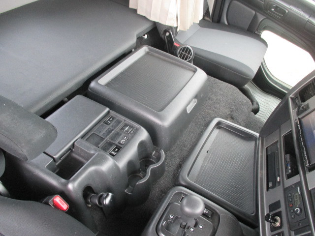 日野プロフィアトレーラーヘッド（トラクターヘッド）大型（10t）[写真30]