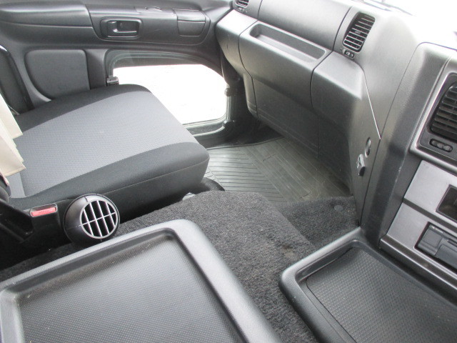 日野プロフィアトレーラーヘッド（トラクターヘッド）大型（10t）[写真38]