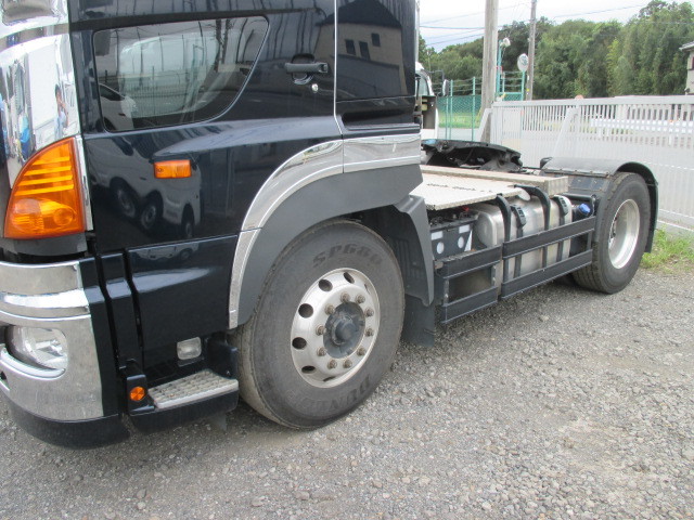 日野プロフィアトレーラーヘッド（トラクターヘッド）大型（10t）[写真04]