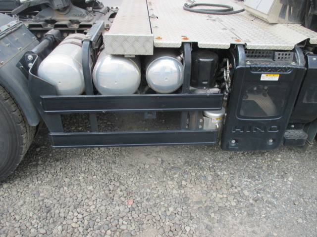 日野プロフィアトレーラーヘッド（トラクターヘッド）大型（10t）[写真06]