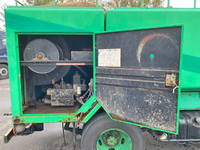 いすゞエルフ高圧洗浄車小型（2t・3t）[写真12]