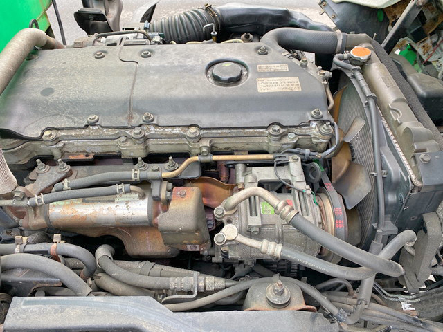 いすゞエルフ高圧洗浄車小型（2t・3t）[写真27]