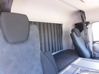 UDトラックスクオンアルミウイング大型（10t）[写真11]