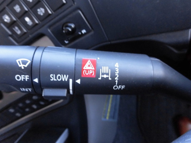 UDトラックスクオンアルミウイング大型（10t）[写真16]