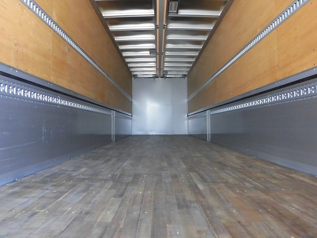 UDトラックスクオンアルミウイング大型（10t）[写真05]