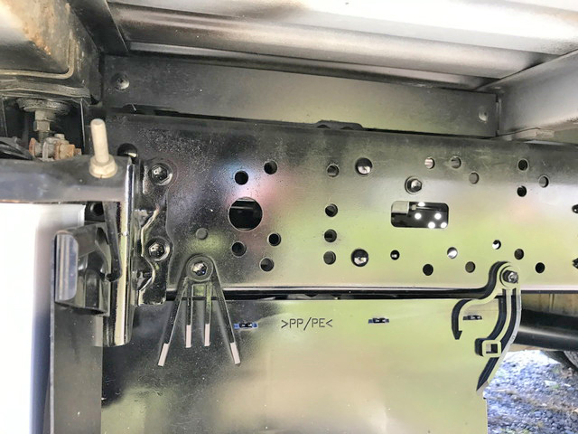 トヨタトヨエース平ボディ小型（2t・3t）[写真10]