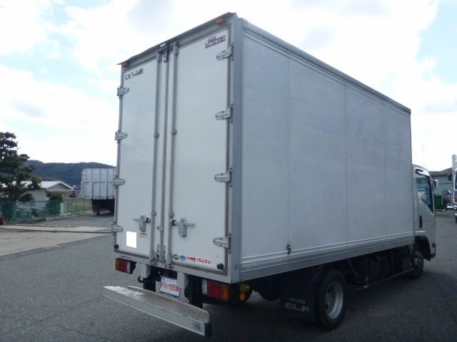 いすゞエルフパネルバン小型（2t・3t）[写真02]