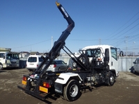 いすゞフォワードアームロール中型（4t）[写真02]