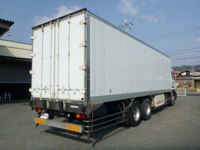 UDトラックスビッグサム冷凍車（冷蔵車）大型（10t）[写真02]