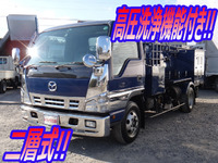 マツダタイタンバキュームカー小型（2t・3t）[写真01]