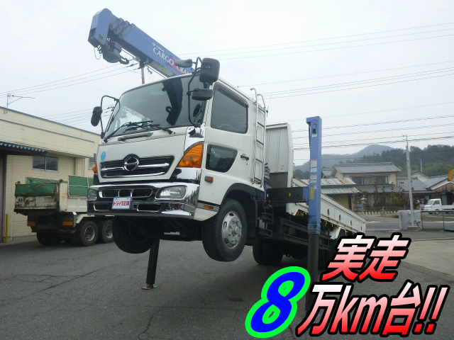 日野レンジャーセルフクレーン4段増トン（6t・8t）[写真01]