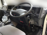 いすゞエルフアルミブロック小型（2t・3t）[写真22]