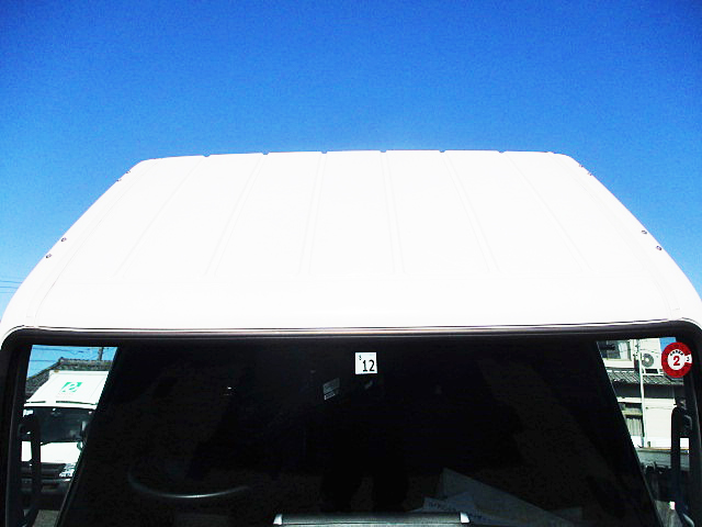 三菱ふそうキャンターアルミウイング小型（2t・3t）[写真16]