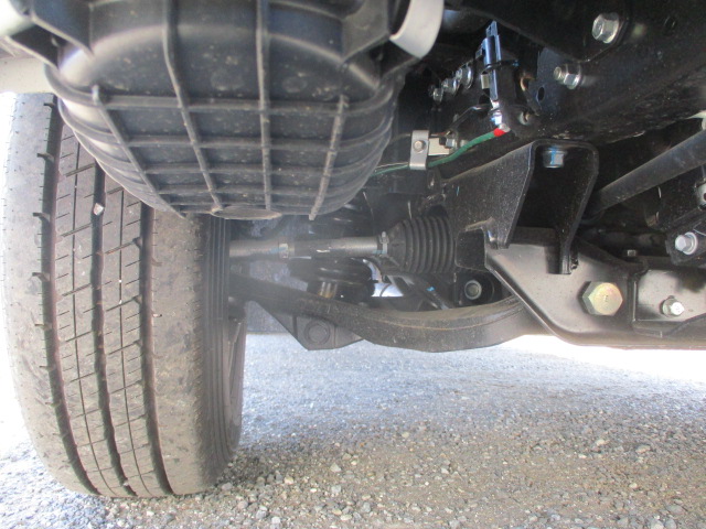 三菱ふそうキャンターアルミウイング小型（2t・3t）[写真19]