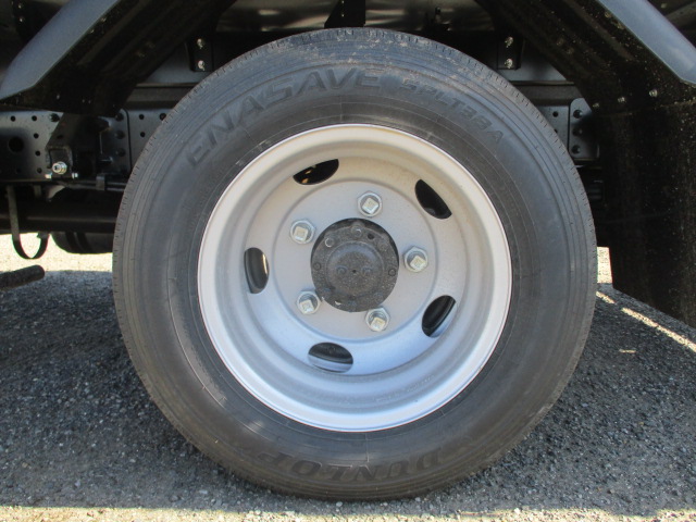 三菱ふそうキャンターアルミウイング小型（2t・3t）[写真22]