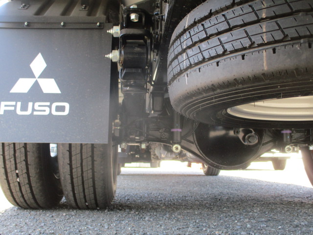 三菱ふそうキャンターアルミウイング小型（2t・3t）[写真23]