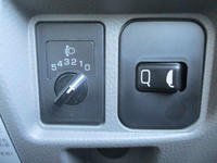 三菱ふそうキャンターアルミウイング小型（2t・3t）[写真35]