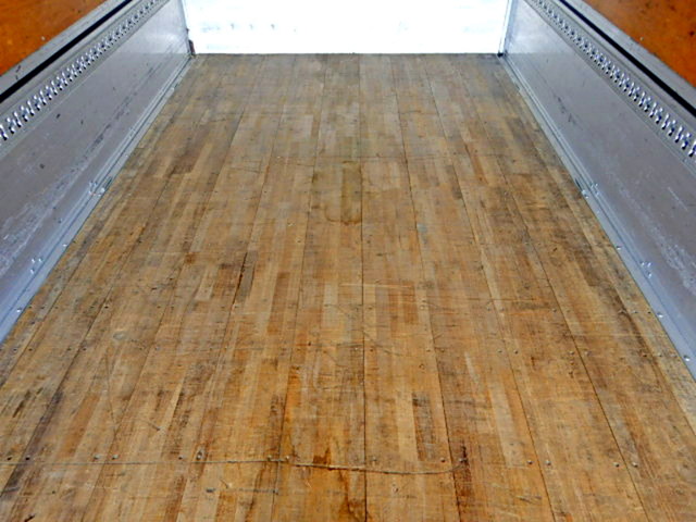 UDトラックスコンドルアルミウイング中型（4t）[写真07]