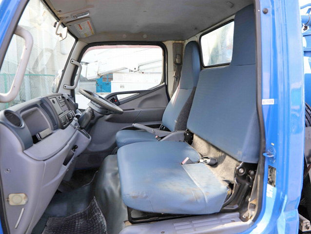 三菱ふそうキャンターバキュームカー小型（2t・3t）[写真18]