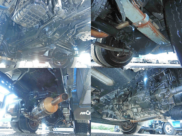 三菱ふそうキャンターバキュームカー小型（2t・3t）[写真22]