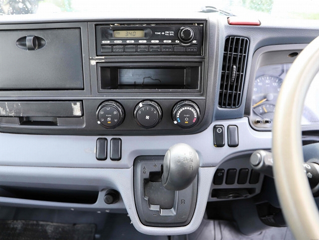 三菱ふそうキャンターバキュームカー小型（2t・3t）[写真23]