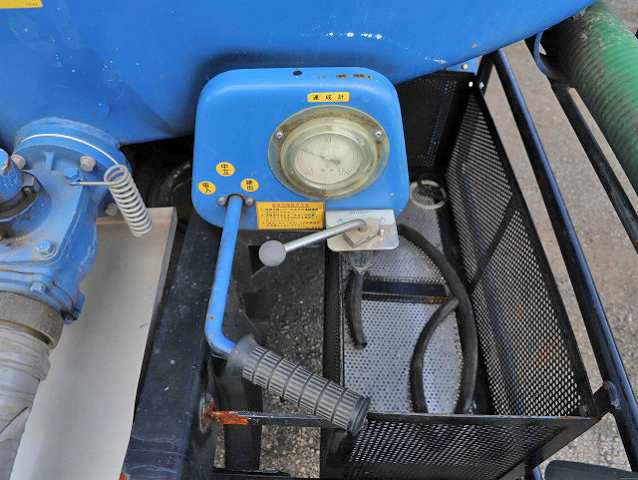 三菱ふそうキャンターバキュームカー小型（2t・3t）[写真06]