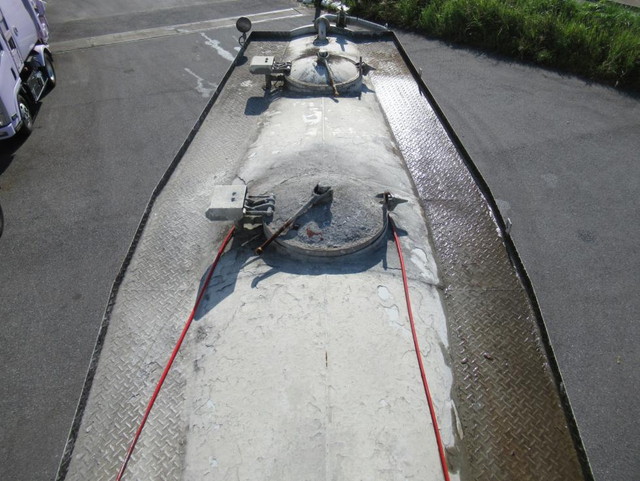 三菱ふそうスーパーグレートバルク車（粉粒体運搬車）大型（10t）[写真18]