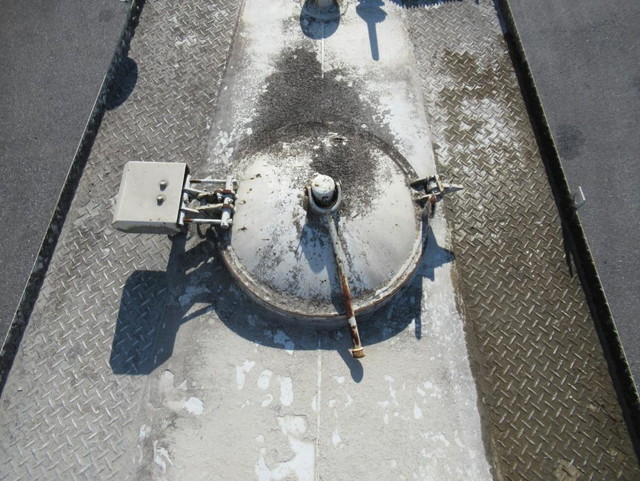 三菱ふそうスーパーグレートバルク車（粉粒体運搬車）大型（10t）[写真20]