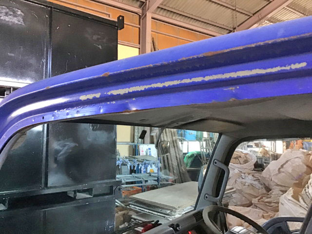 三菱ふそうキャンターダンプ小型（2t・3t）[写真10]