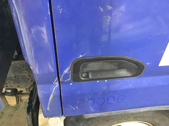 三菱ふそうキャンターダンプ小型（2t・3t）[写真11]