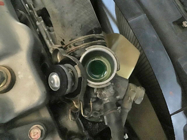 三菱ふそうキャンターダンプ小型（2t・3t）[写真13]