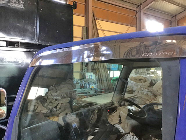 三菱ふそうキャンターダンプ小型（2t・3t）[写真09]