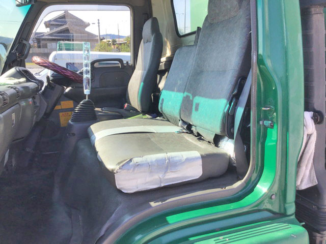 いすゞフォワードパッカー車（塵芥車）中型（4t）[写真17]