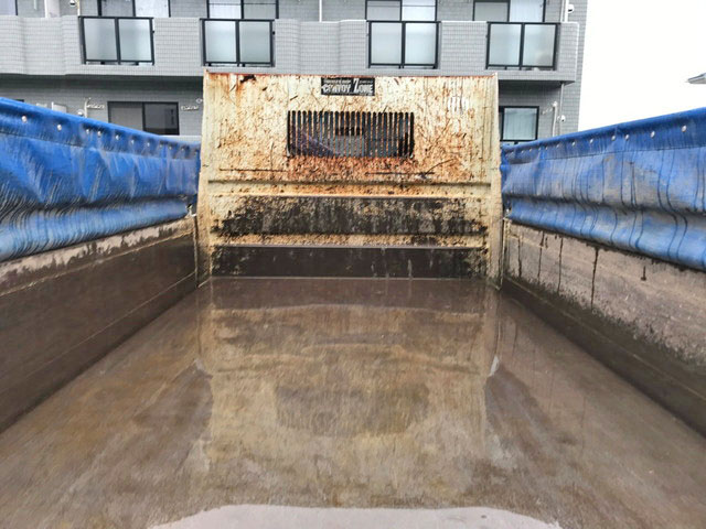 いすゞエルフダンプ小型（2t・3t）[写真11]