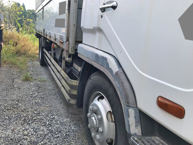 三菱ふそうファイターアルミウイング増トン（6t・8t）[写真06]