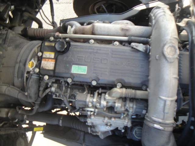 三菱ふそうファイターパネルウイング中型（4t）[写真28]