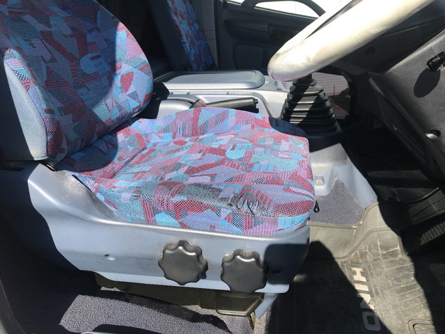 日野レンジャーアルミウイング中型（4t）[写真28]