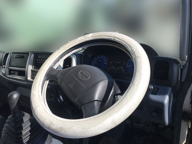 日野レンジャーアルミウイング中型（4t）[写真33]