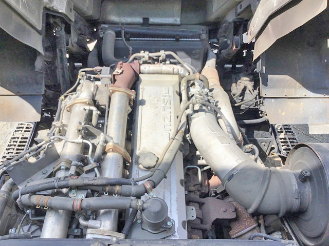 いすゞギガトレーラーヘッド（トラクターヘッド）大型（10t）[写真23]