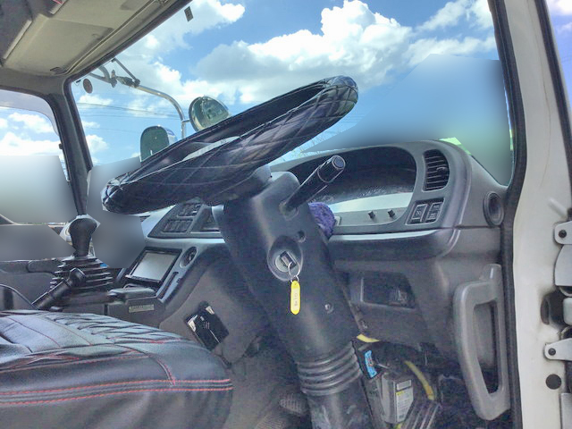 いすゞギガトレーラーヘッド（トラクターヘッド）大型（10t）[写真31]