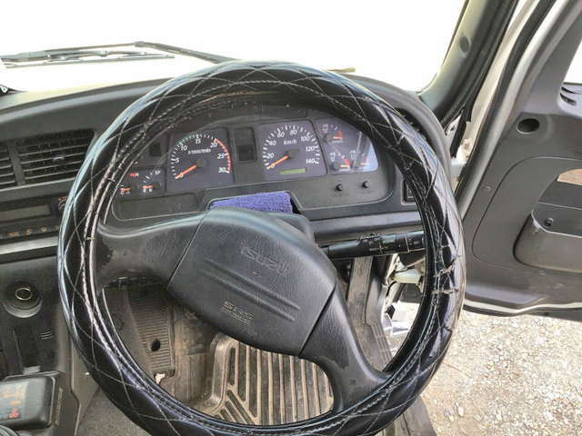 いすゞギガトレーラーヘッド（トラクターヘッド）大型（10t）[写真32]